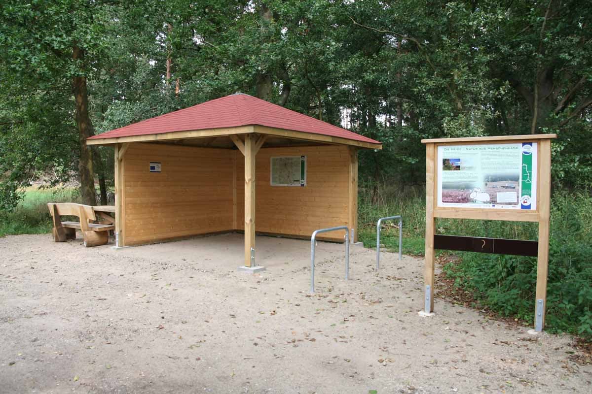 Schutzhütte und Rastplatz an der Klein Bünstorfer Heide