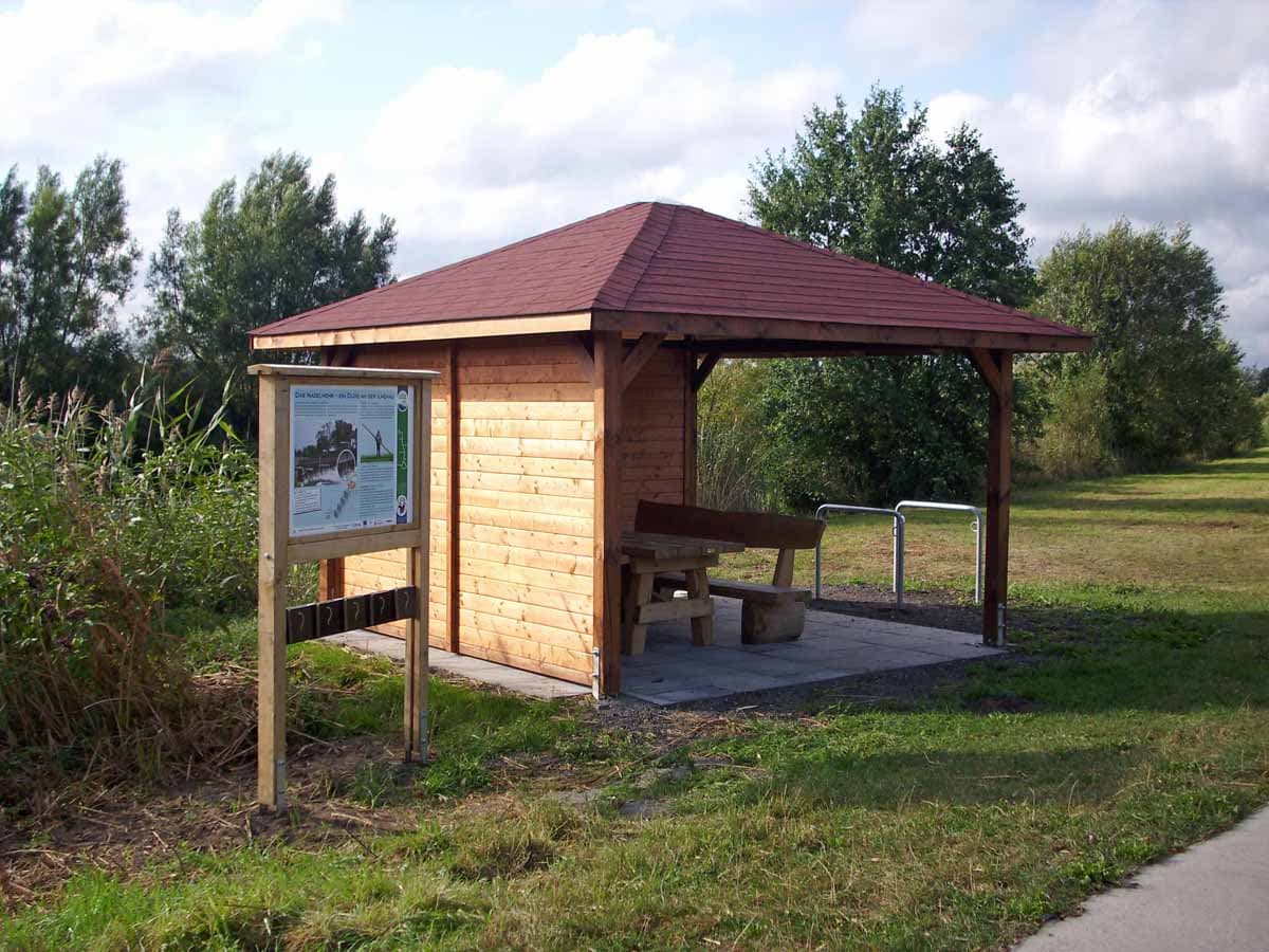 Schutzhütte und Rastplatz bei Oldershausen am Nadelwehr
