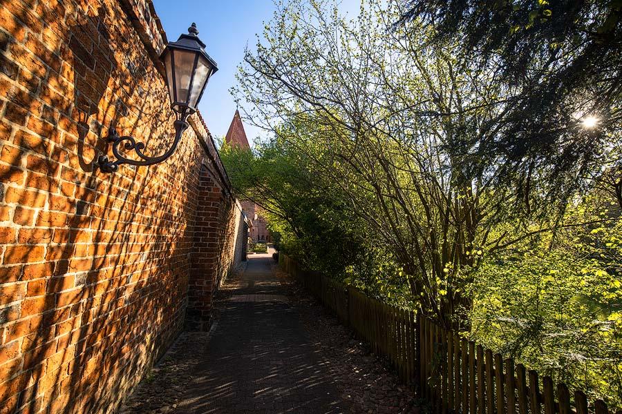 romantischer Wanderweg in Ebstorf, vorbei am Kloster Ebstorf