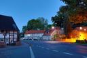 Beleuchtete Straßenführung an der Kreuzung nach Celle bzw. Eicklingen oder in Richtung Langlingen