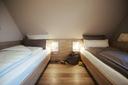 Schlafzimmer IV mit Einzelbetten je 90/200cm