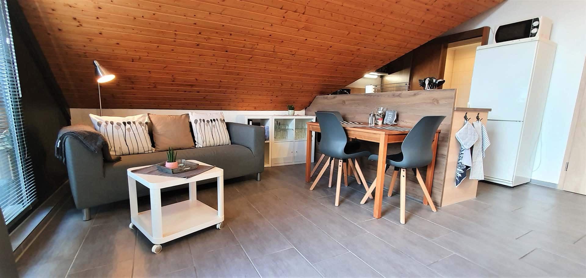 Wohnbereich in dem Appartement Seeve im Ferienquartier Hamburg im Seevetal