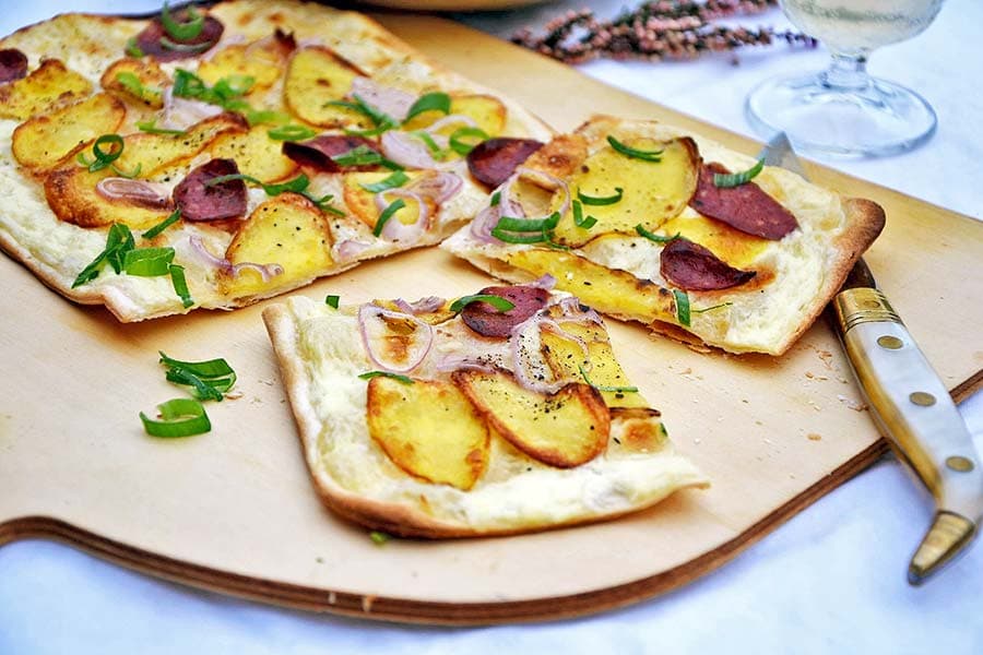 Flammkuchen mit Heidekartoffeln