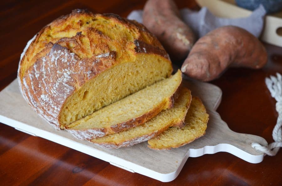 Knuspriges Brot mit Süßkartoffeln aus der Lüneburger Heide