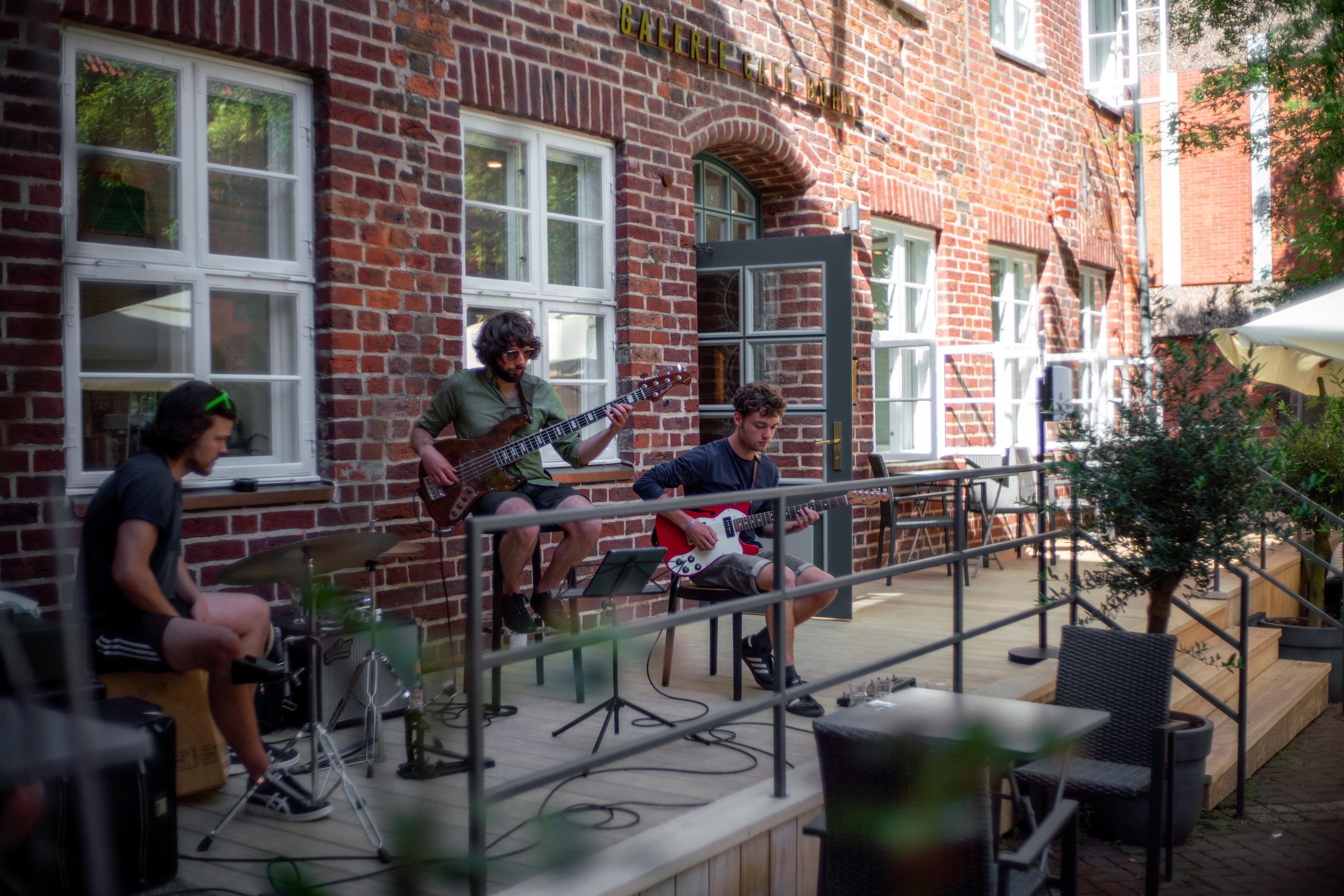 Musik im Café im Glockenhof in Lüneburg