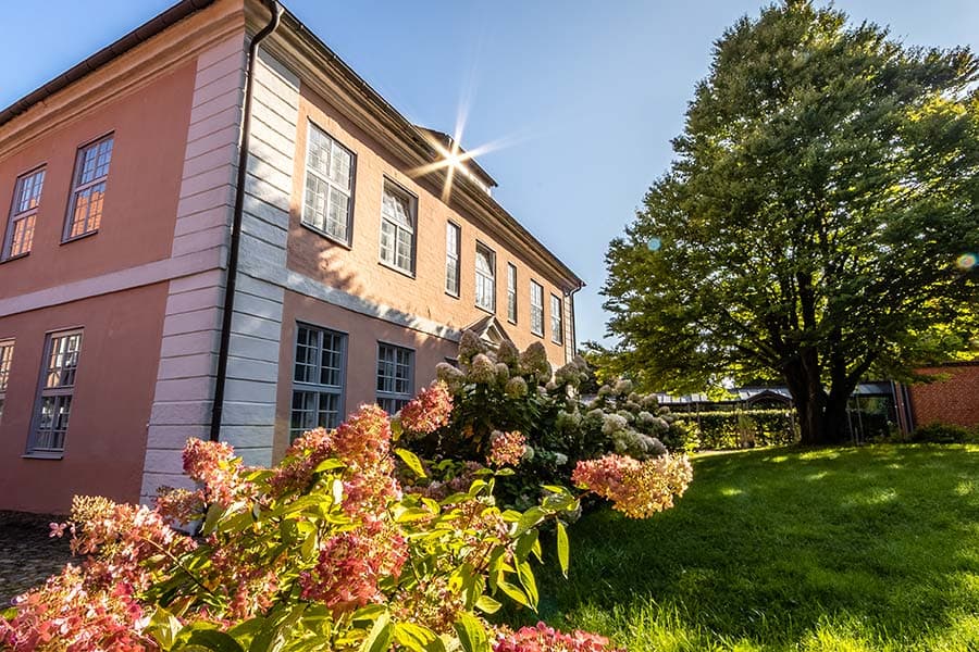 Rosa Barockhaus im Kloster Luene