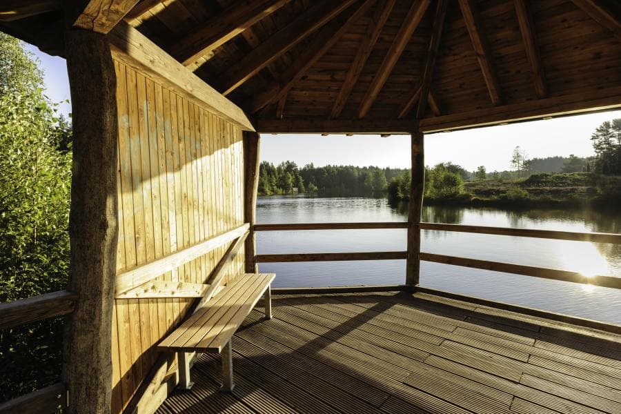 Heideschleife Angelbecksteich Rundweg barrierefrei Schutzhütte