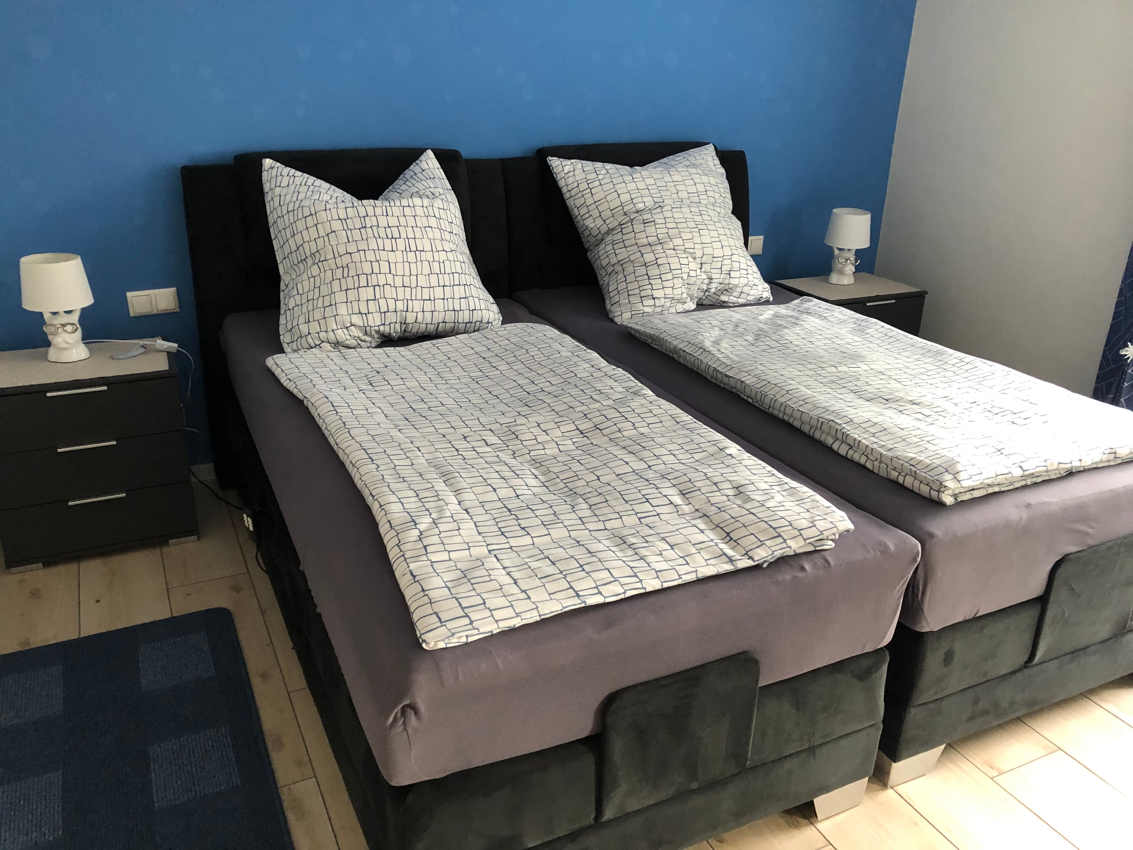 Schlafzimmer 1 in der Ferienwohnung "Zur Weinrebe" in Ebstorf