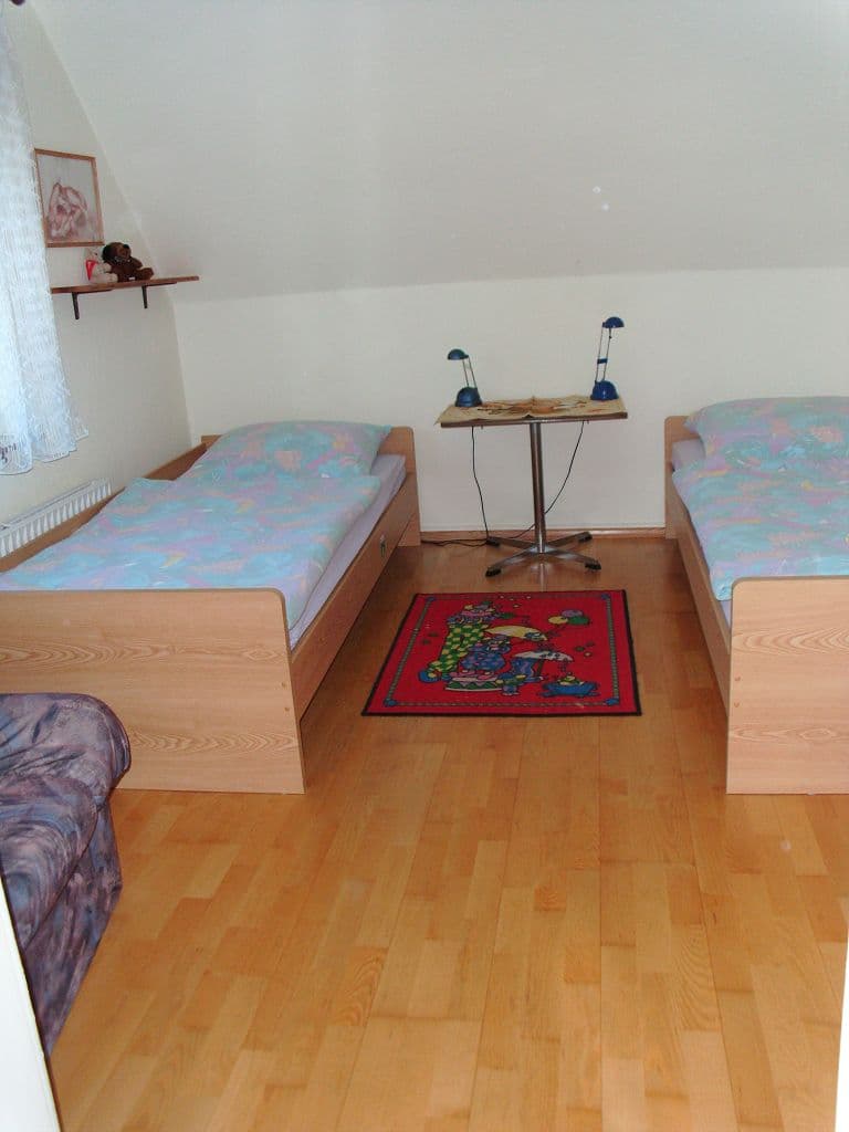 FH Wiesenstraße Schlafzimmer Einzelbetten